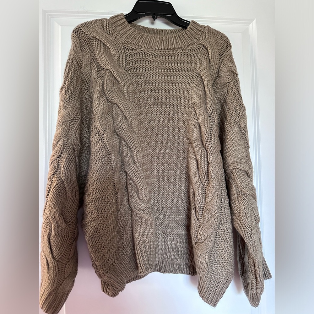 Oversized ladies light brown sweater